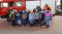 Ortsfeuerwehr Andervenne bei der Grundschule