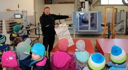 Thuiner Kita-Kinder gestalten bei Firma Kuiter eigenen Frühstücksbereich
