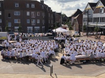 Dîner en blanc - Freren hat in weiß gefeiert