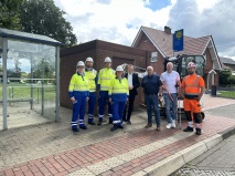 Spatenstich: Westconnect startet Glasfaserausbau in Andervenne