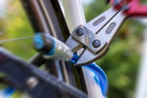 Mehrere Fahrraddiebstähle an Bushaltestellen